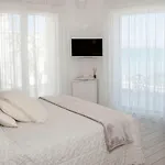 Oda ve Kahvaltı Bellariva E Relax Monopoli