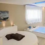 Bellariva E Relax Oda ve Kahvaltı 4*