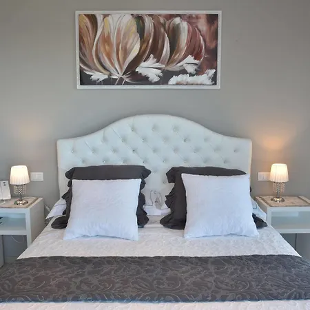 לינה וארוחת בוקר Bellariva E Relax מונופולי